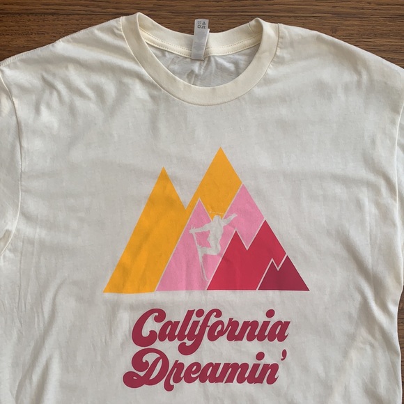 Men’s Off White Cotton California Dreamin’ print Shirt Sleeve Tee Shirt - Picture 2 of 3